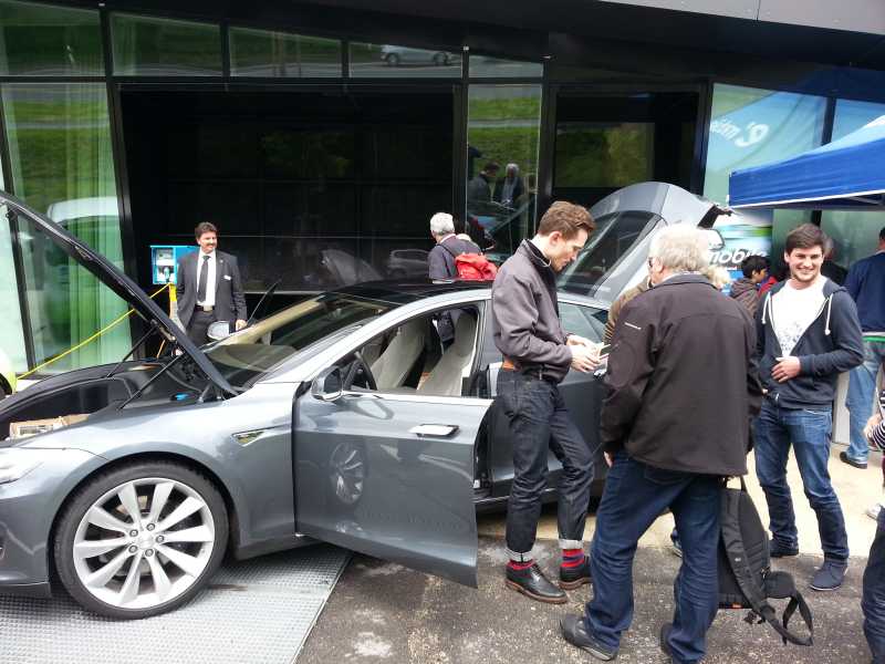 130511_Tesla_2.jpg