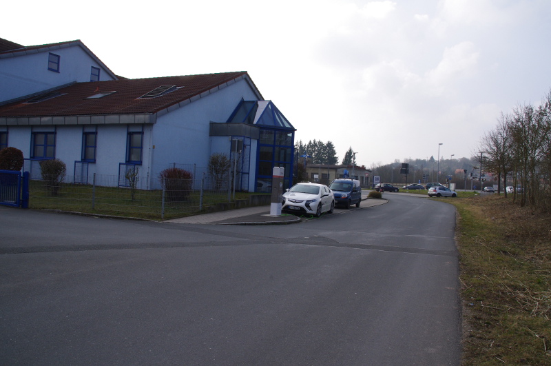 Neustadt/Aisch, Markgrafenstraße, direkt vor den Stadtwerken.