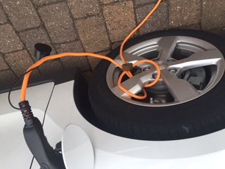 Gesichertes Ladekabel.jpg