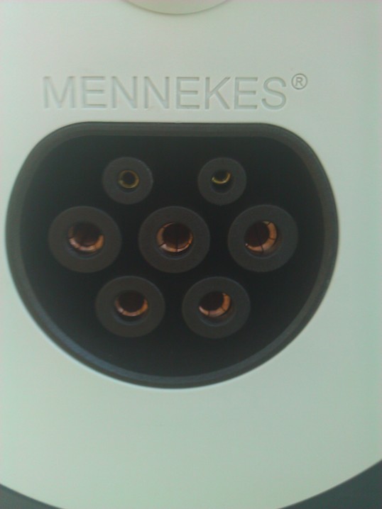 Anschluss Ladesäule