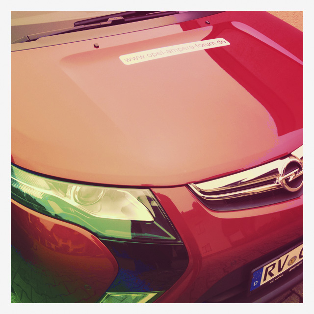 Ampera-Motorhaube-II.jpg