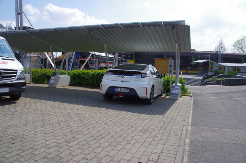 Haßfurt am Erlebnisschwimmbad. Kostenloses Laden. Sowas wünsche ich mir auch für Forchheim.