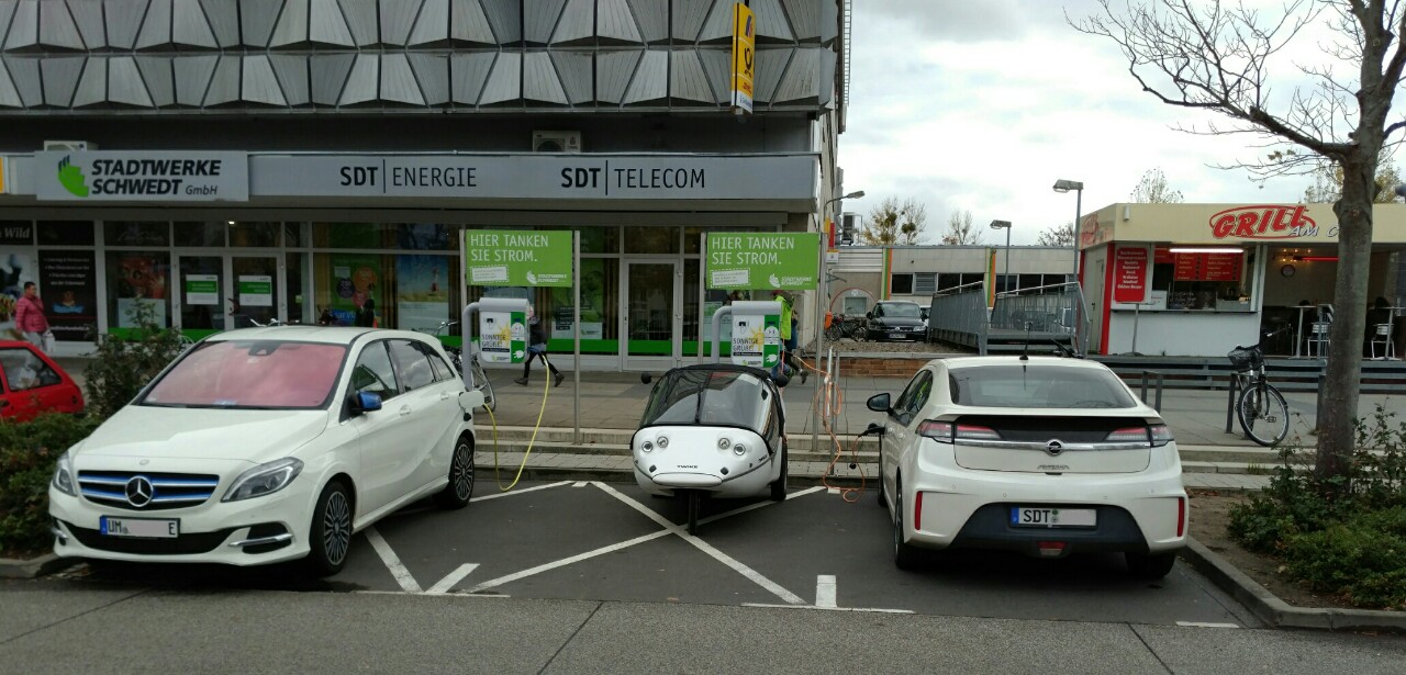 E-Mobility_GettingBigger~01.jpg