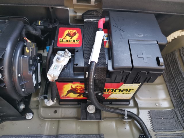 Banner, Running Bull AGM 560 01